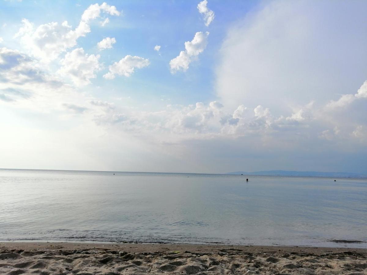 Perea Beach And Sea View Apartment Peraia  Ngoại thất bức ảnh